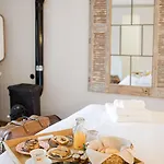 Opora Country Living Country house *