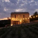 منزل ريفي Opora Country Living