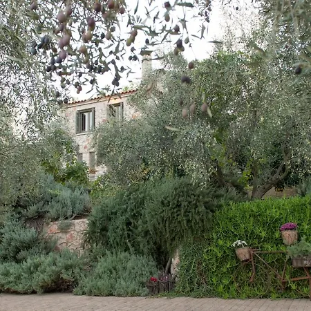 Opora Country Living