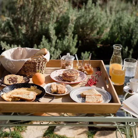 Opora Country Living