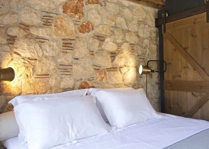 Opora Country Living