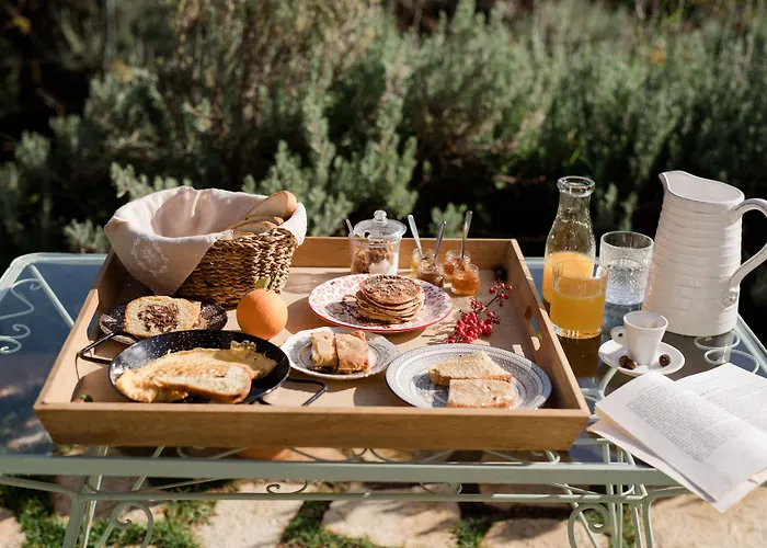 Opora Country Living