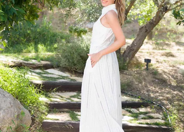 Opora Country Living